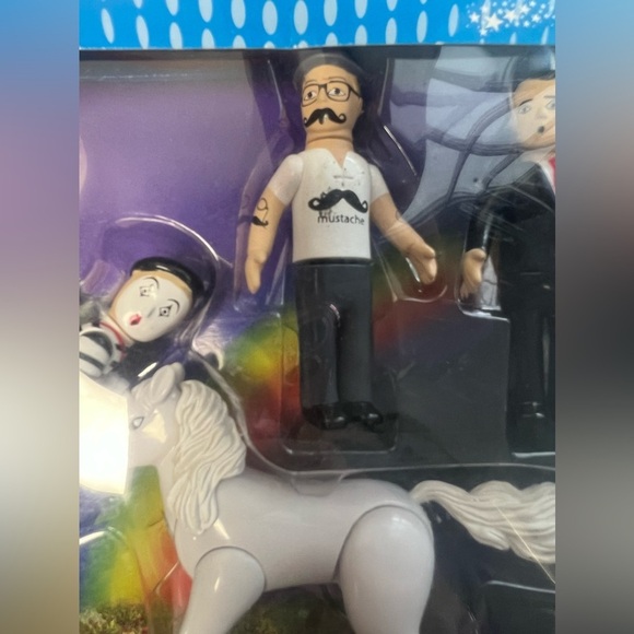 Accoutrements Universe | Archie McPhee, Avenging Unicorn action figures - Picture 2 of 16